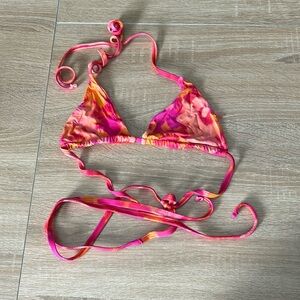 437 printed bikini top
